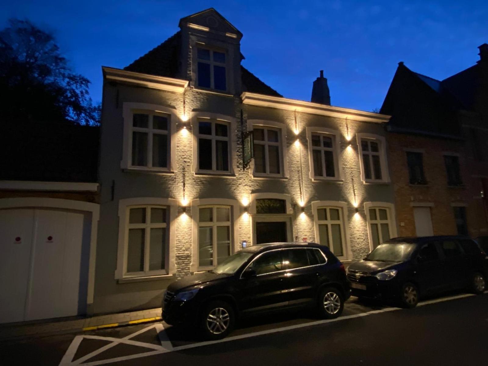 ברוז' Guesthouse Bonheure מראה חיצוני תמונה