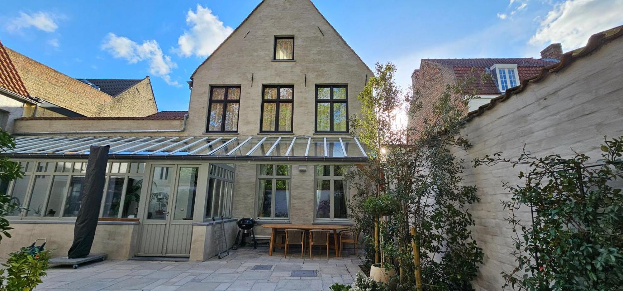 ברוז' Guesthouse Bonheure מראה חיצוני תמונה